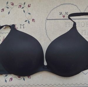 Victoria's Secret Plunge black padded bra